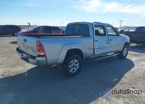 2005 Toyota Tacoma Prerunner V6 z USA, uszkodzony, nr VIN 5TEKU72N65Z032926